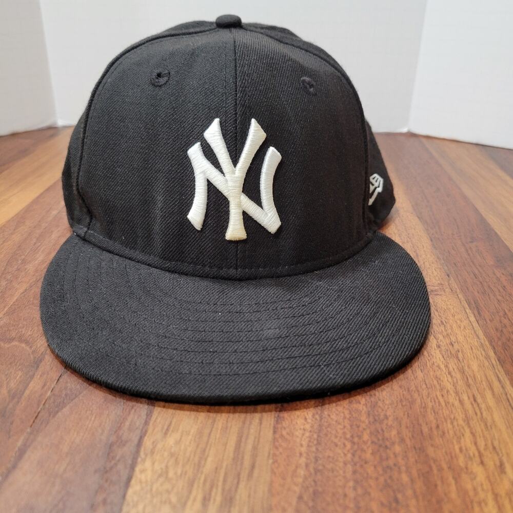 New Era New York Baseball Hat 100% Wool Size 7 1/4